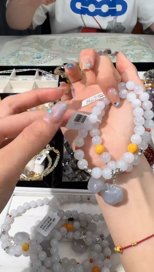 【闪购商品】未镶嵌和田玉手链E035和田玉烟紫如意提溜款