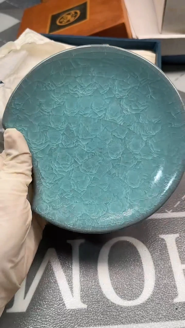 瓷片陶瓷如图所示周边