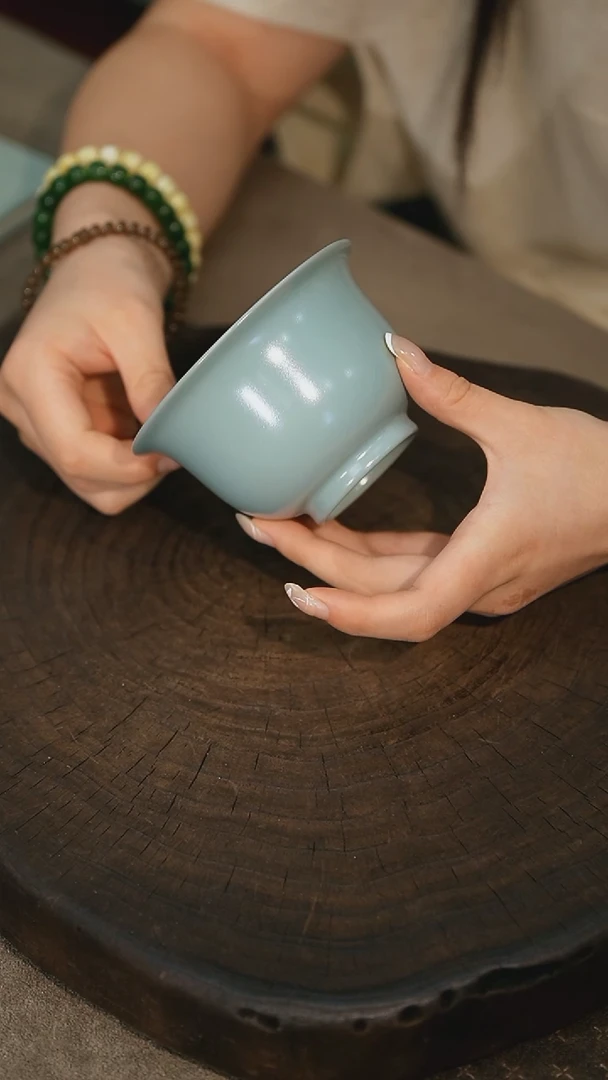 160大杯子-汝瓷无底款-眉