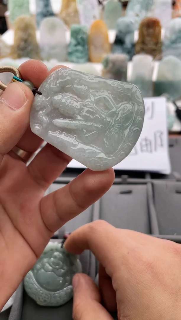 【闪购商品】翡翠颈饰未镶嵌..../1/15/55