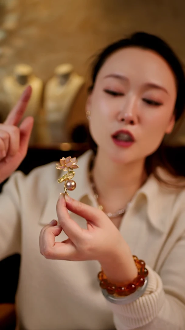 未镶嵌胸饰淡水珍珠珍珠