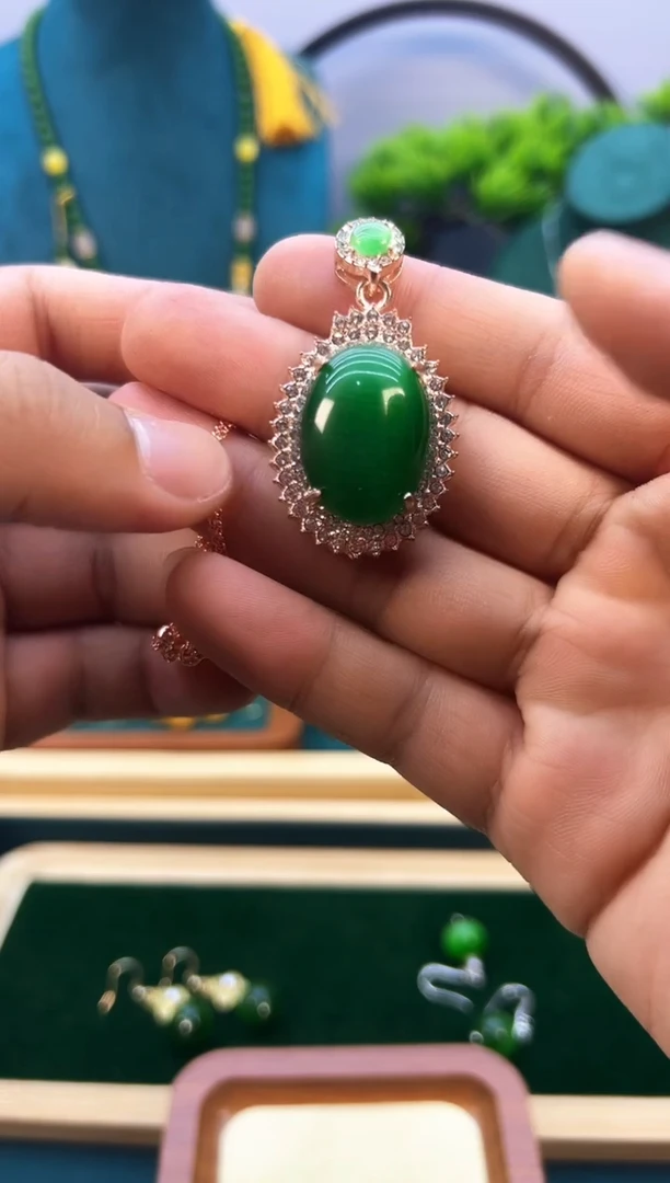 14K金镶嵌颈饰碧玺猫眼D21