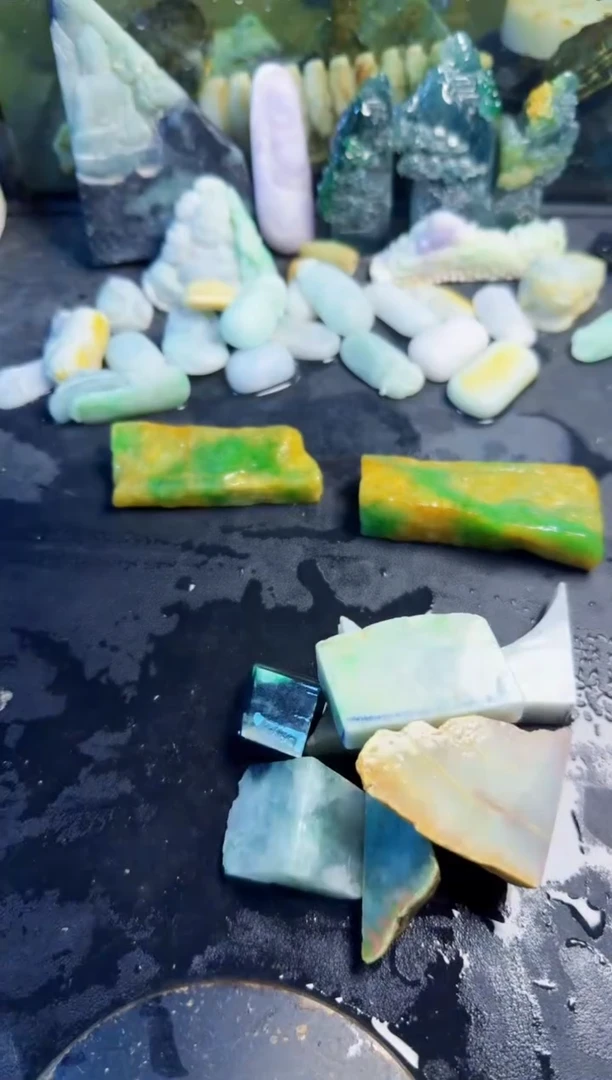 颈饰未镶嵌翡翠天然翡翠051