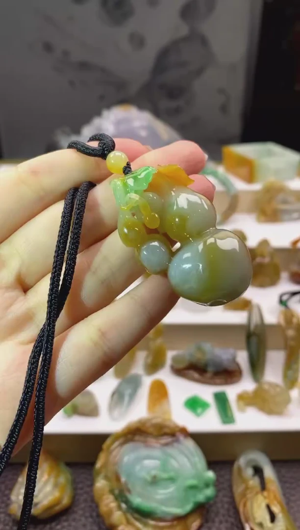 未镶嵌挂件翡翠高****m翡翠黄加绿葫芦