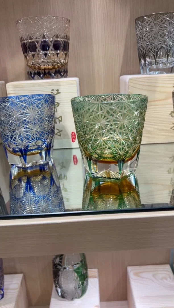 无****️直播间两只 绿雏菊