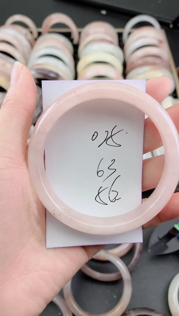 未镶嵌手镯石英质玉025