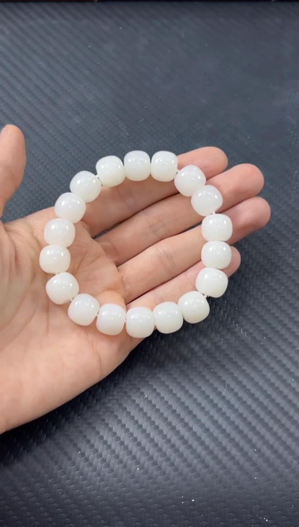 手串未镶嵌和田玉天泰微色差卡12手串