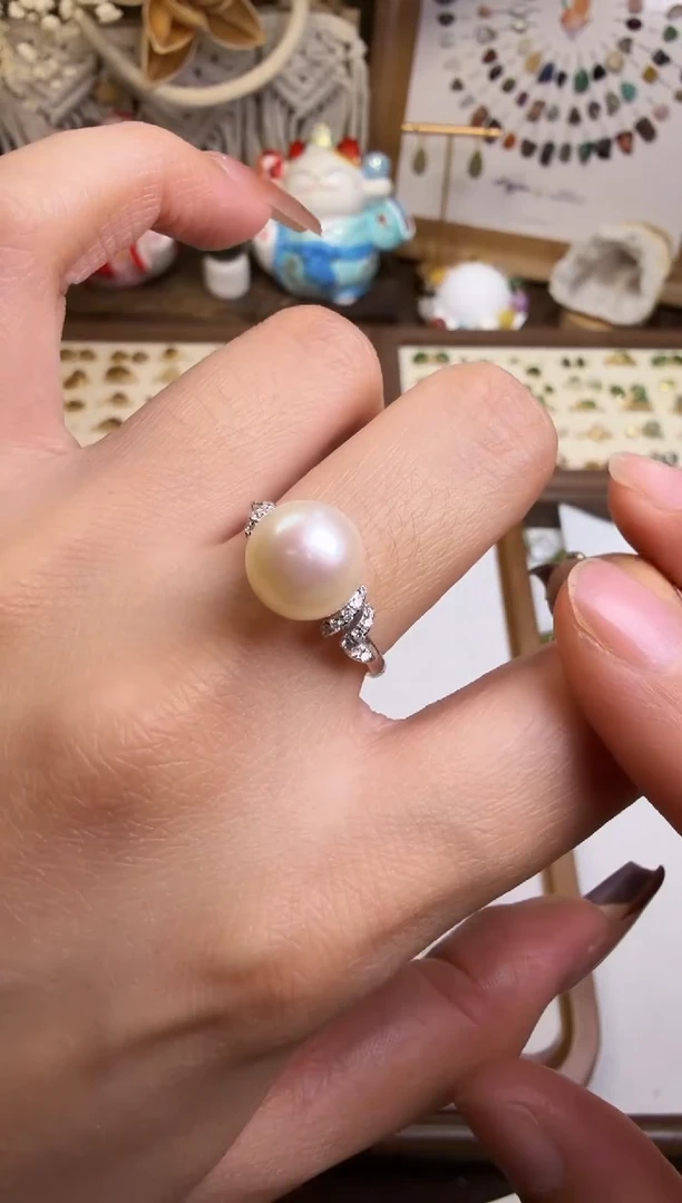 水晶摆件未镶嵌戒指