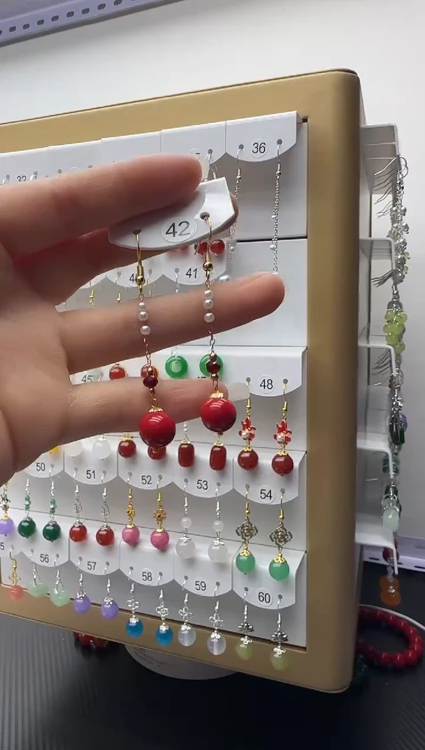 未镶嵌石英质玉（非洲翠）耳坠42