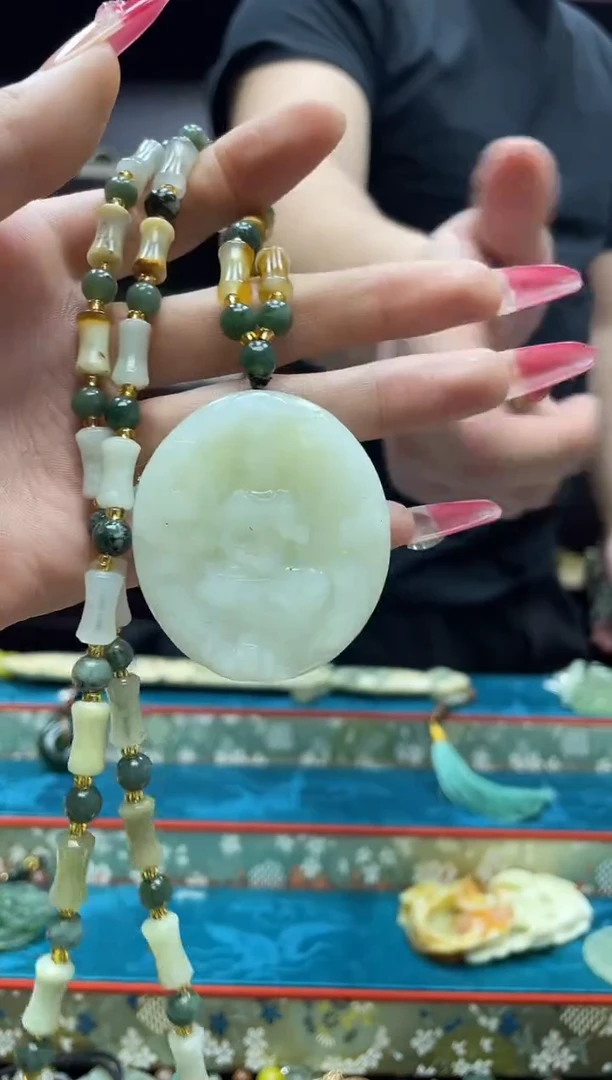 未镶嵌岫玉吊坠·