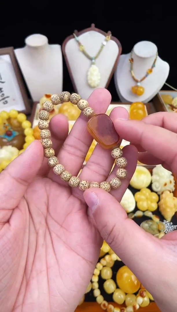 琥珀未镶嵌珠宝奇石柒月