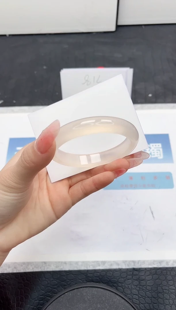 【闪购商品】石英质玉手镯未镶嵌145-56