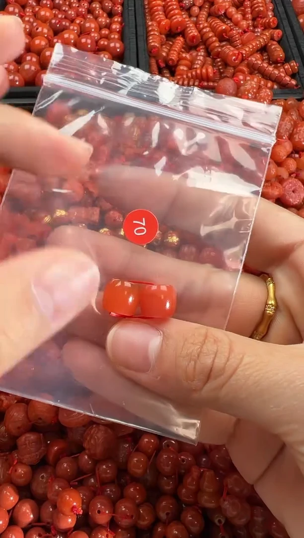 【闪购商品】南红玛瑙颈饰未镶嵌1