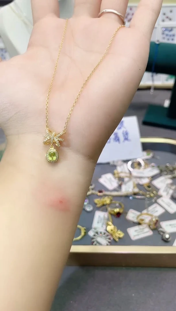 银S925镶嵌颈饰橄榄石天然宝石