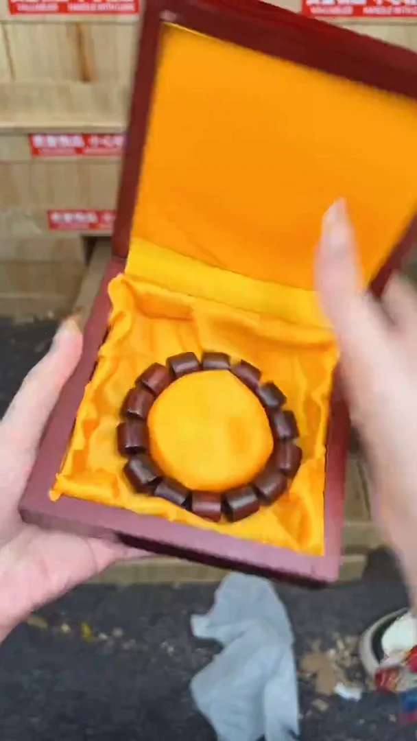 甄得帅文玩阁血檀链接@@YS975