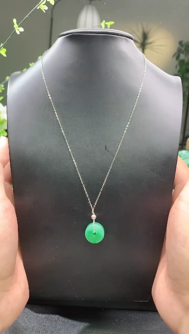 【闪购商品】石英质玉项链银S925镶嵌项链