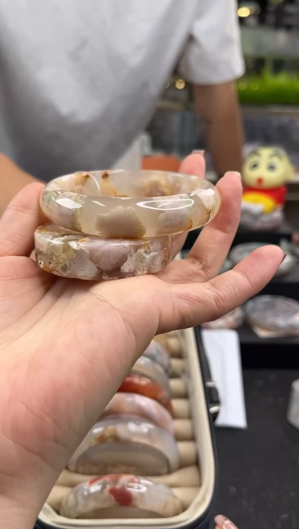 未镶嵌手镯石英质玉58圈口（赠品镯心）6658297