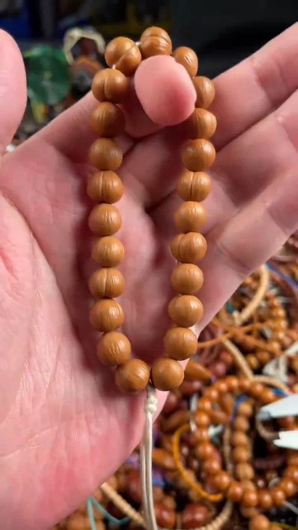 猴头核桃吊坠王胖子文玩工作室屁桃