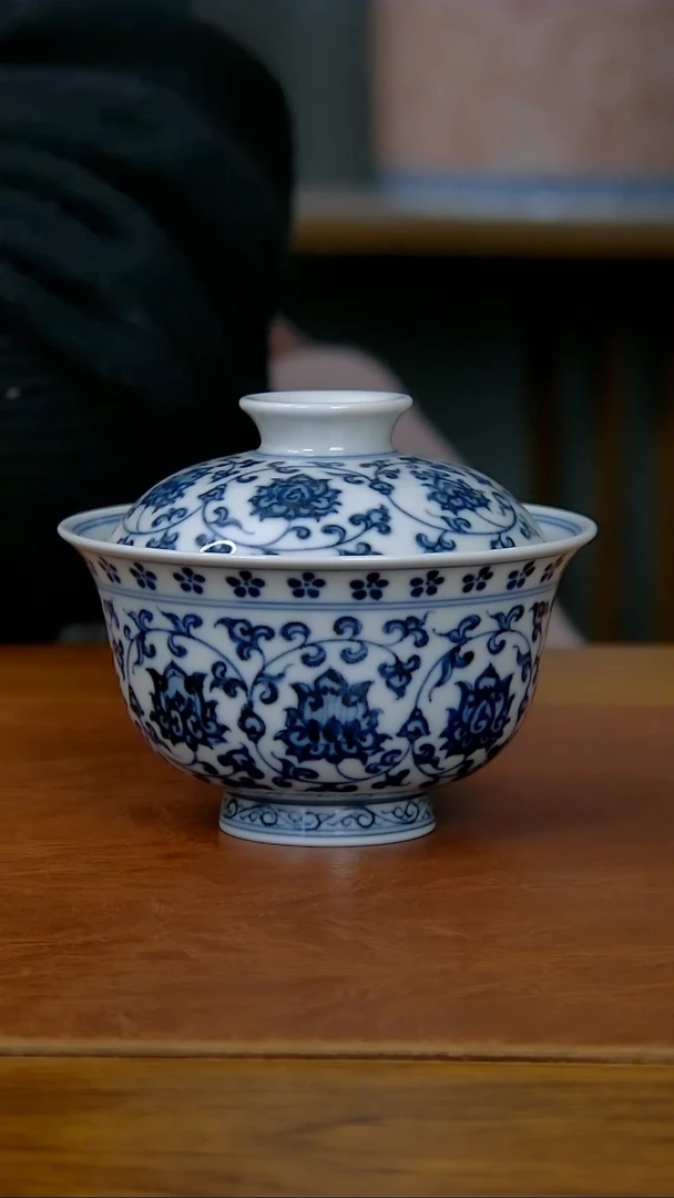 【闪购商品】陶瓷仿明缠枝莲双狮两才盖碗（柴窑） 667