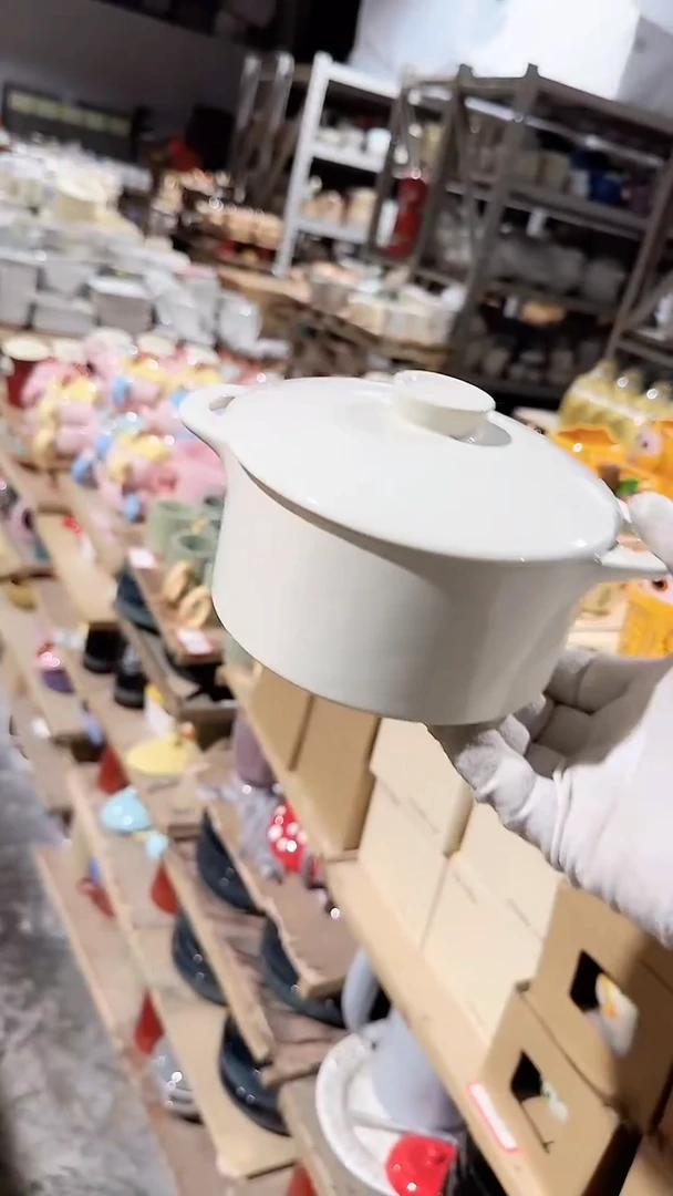 陶瓷带盖双耳碗微瑕 凑满20元包邮