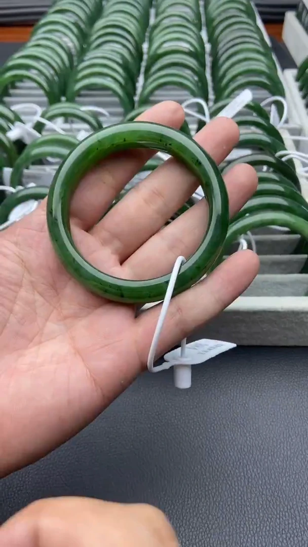 未镶嵌手镯和田玉（碧玉）31-58.6