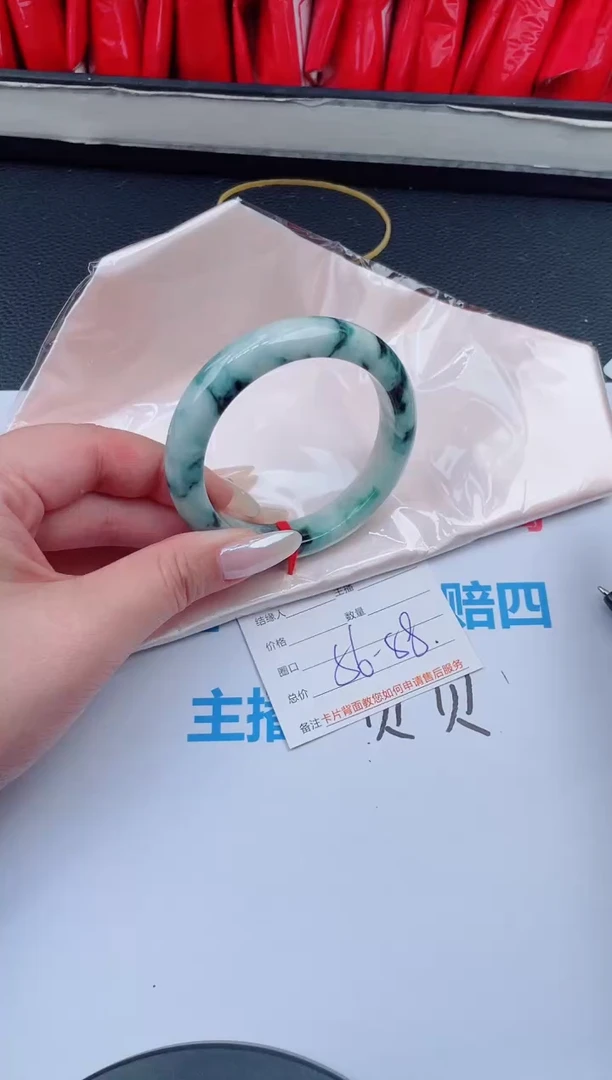 未镶嵌手镯翡翠天然翡翠手镯