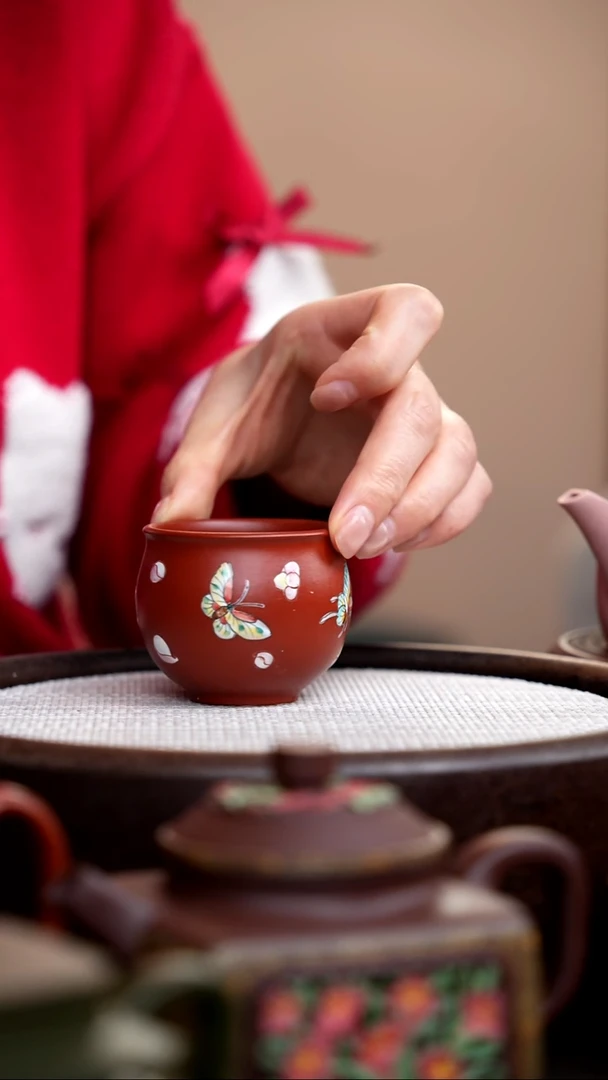 茶壶紫砂朱泥蝶恋花小圆杯