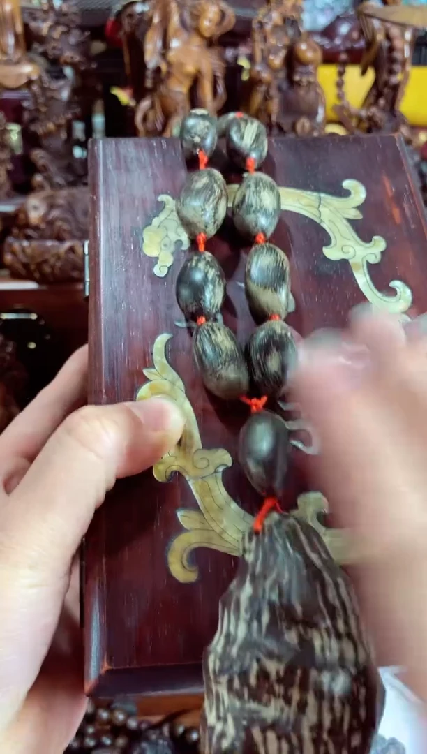 【闪购商品】木中之王BQN老料脖挂带盒子