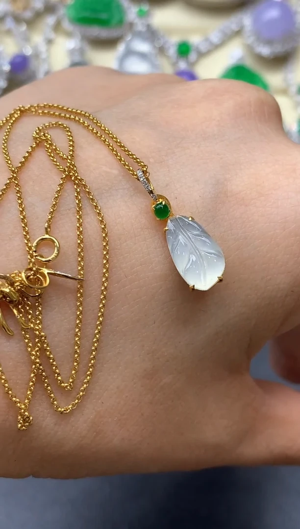 颈饰18K金镶嵌翡翠531-中国好珍宝