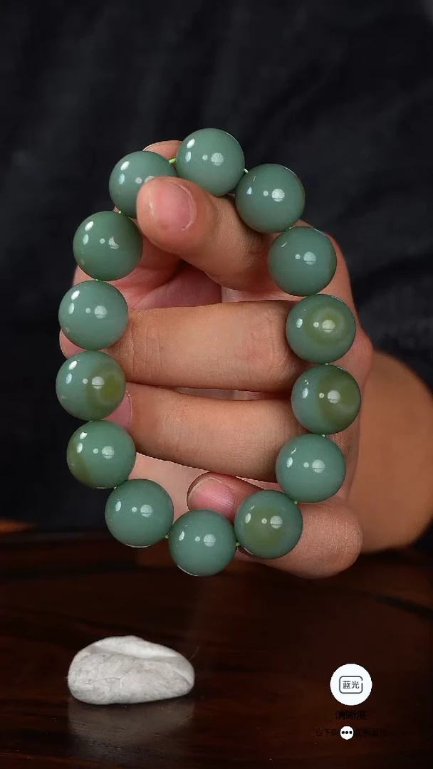 未镶嵌和田玉挂件阿*手串