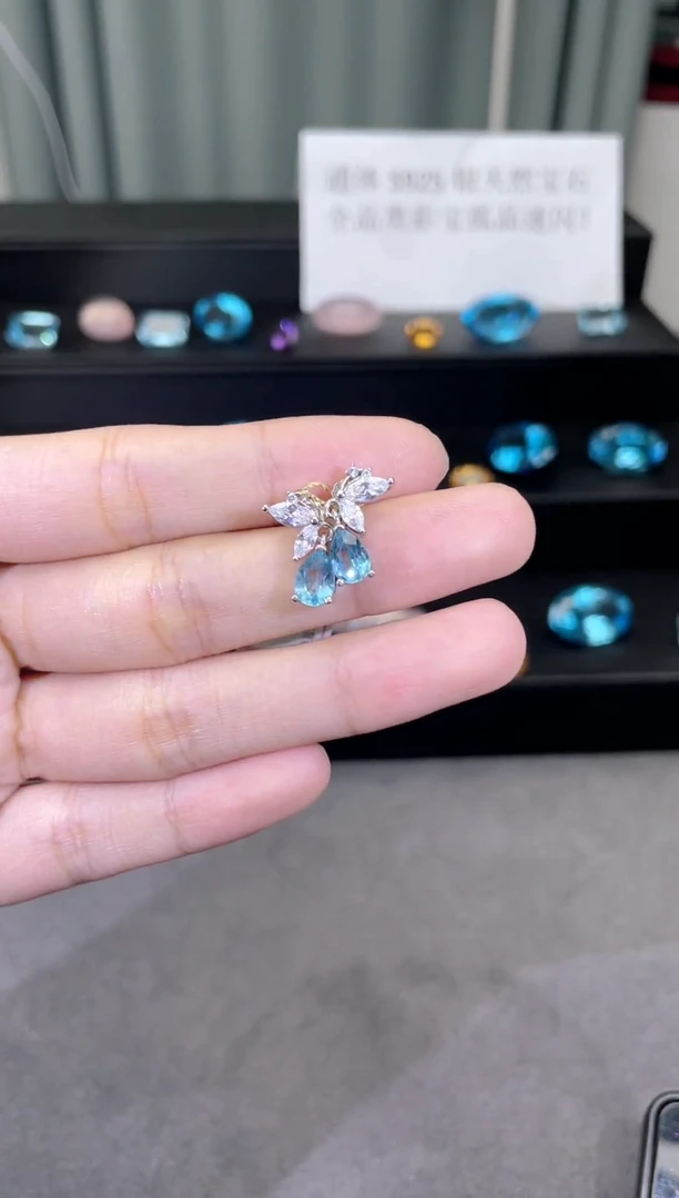 银S925镶嵌托帕石耳饰天然宝石