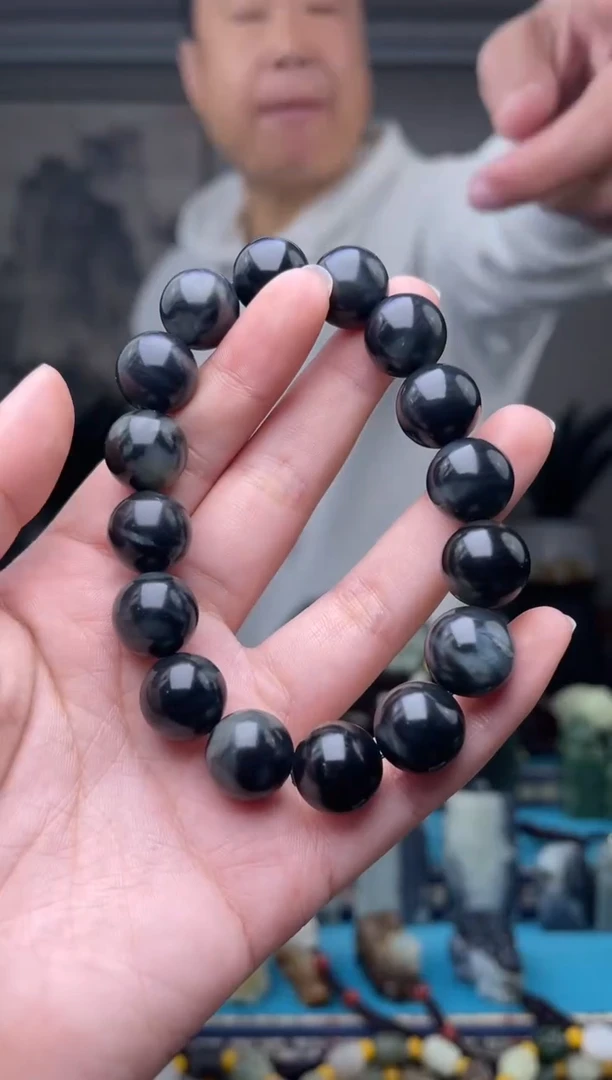 未镶嵌和田玉挂件1