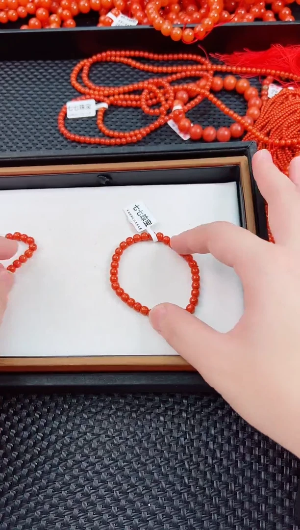 未镶嵌阿东寨南红玛瑙老型卡5手串