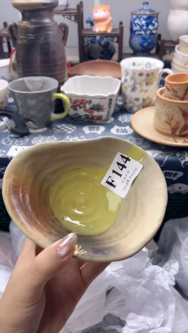 瓷片伊**织  F144