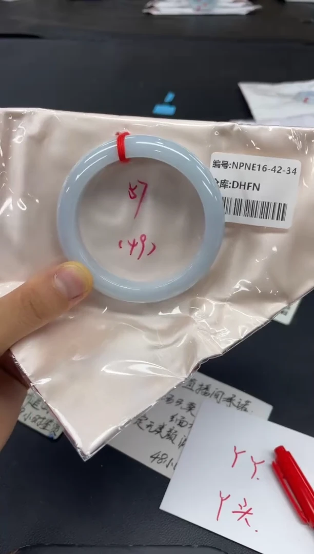 未镶嵌手镯翡翠翡翠手镯