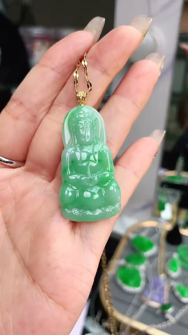颈饰18K金镶嵌翡翠天然缅甸翡翠a货