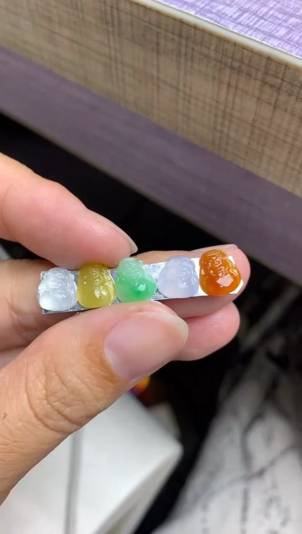 定制翡翠未镶嵌毛货