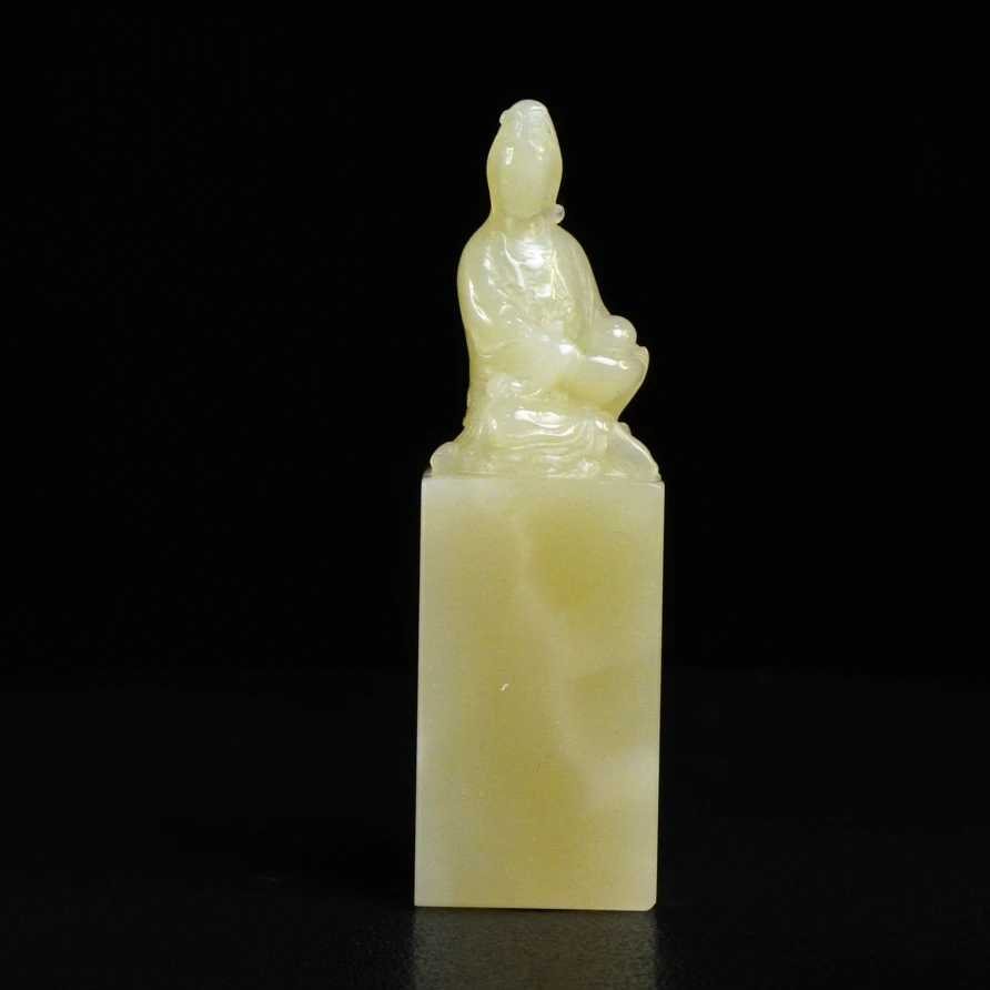 3寿山石二号矿观自在印章38.1克1.9x1.9x6.5，1G7