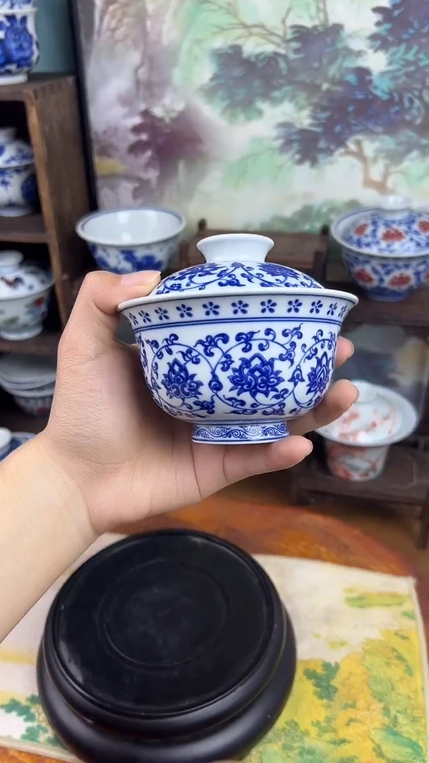 其他青花缠枝莲两才盖碗