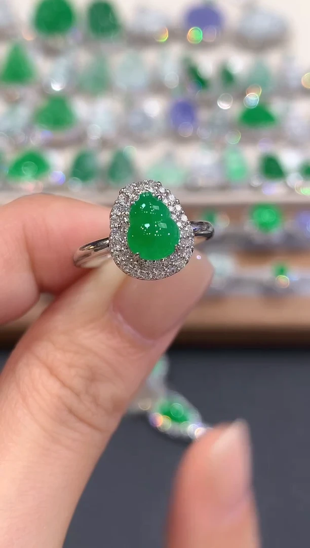 18K金镶嵌戒指翡翠a96