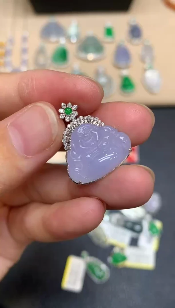 颈饰18K金镶嵌翡翠佛公【无服务费【48小时鉴赏期】