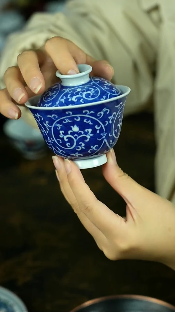 茶具还挺美，蹲下看看！