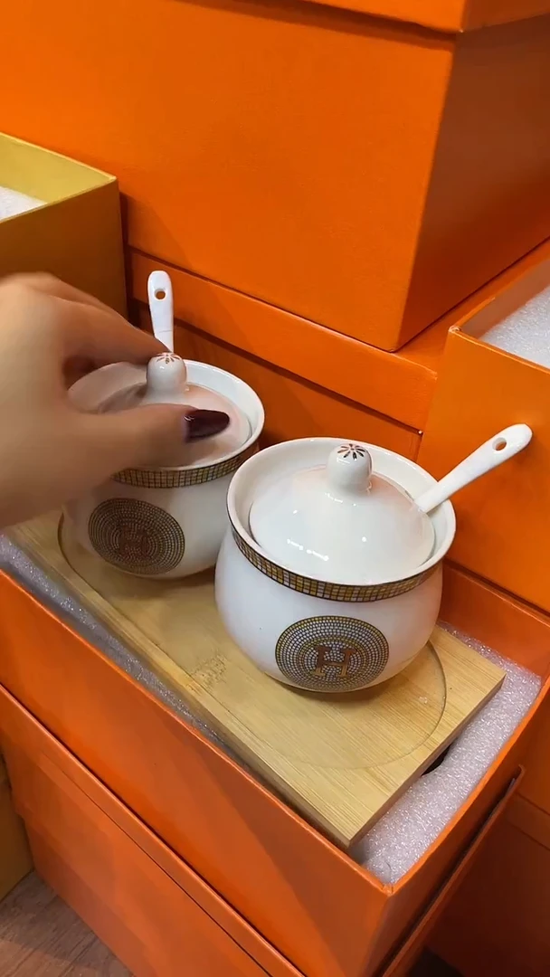 杯鸿辉家品牌瓷器，京东包邮！