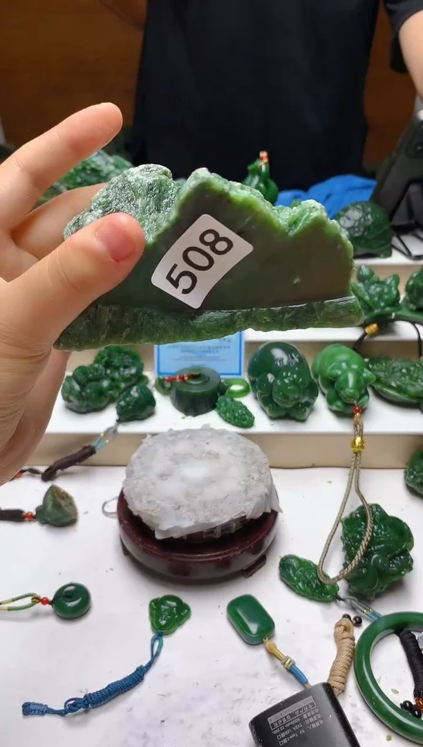 未镶嵌和田玉（碧玉）珠宝半成品1