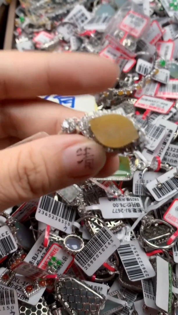 银S925镶嵌戒指翡翠天然A货缅甸翡翠