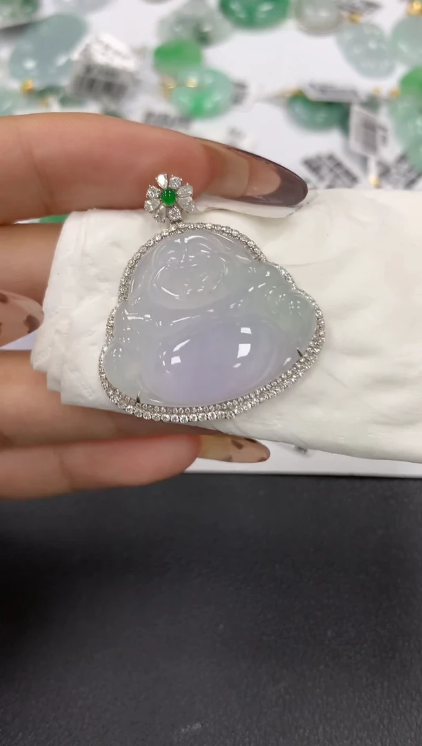 颈饰18K金镶嵌翡翠a货假一赔三支持复检百元上9元证书费自理