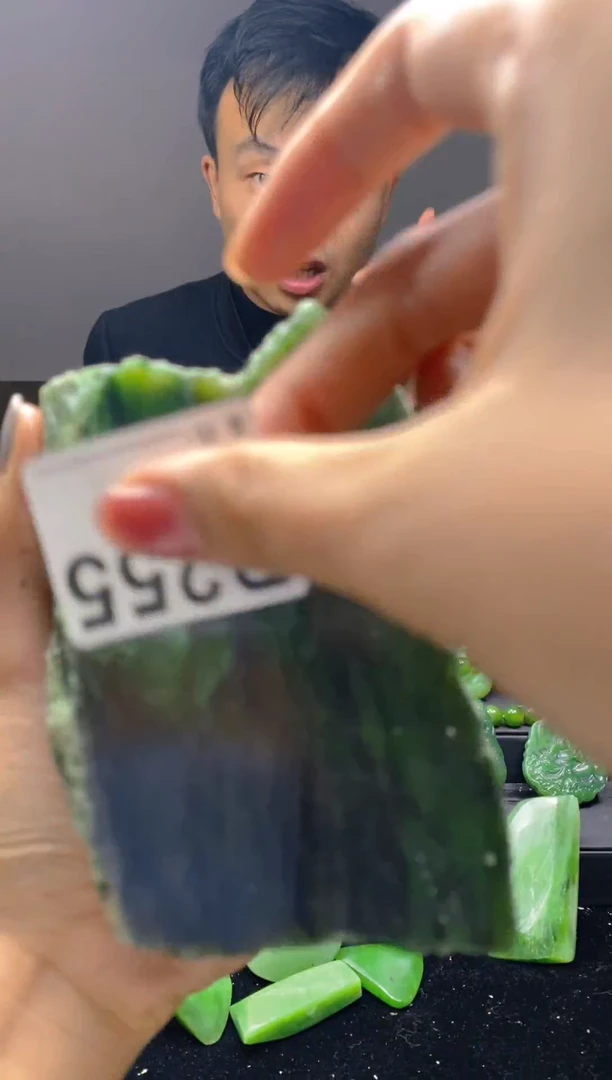 未镶嵌和田玉珠宝半成品1