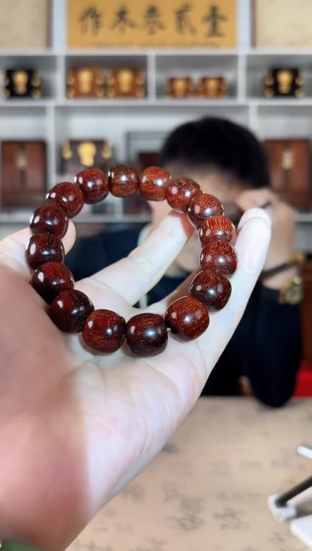 檀香紫檀（小叶紫檀）琴料13*14 老型单圈手串