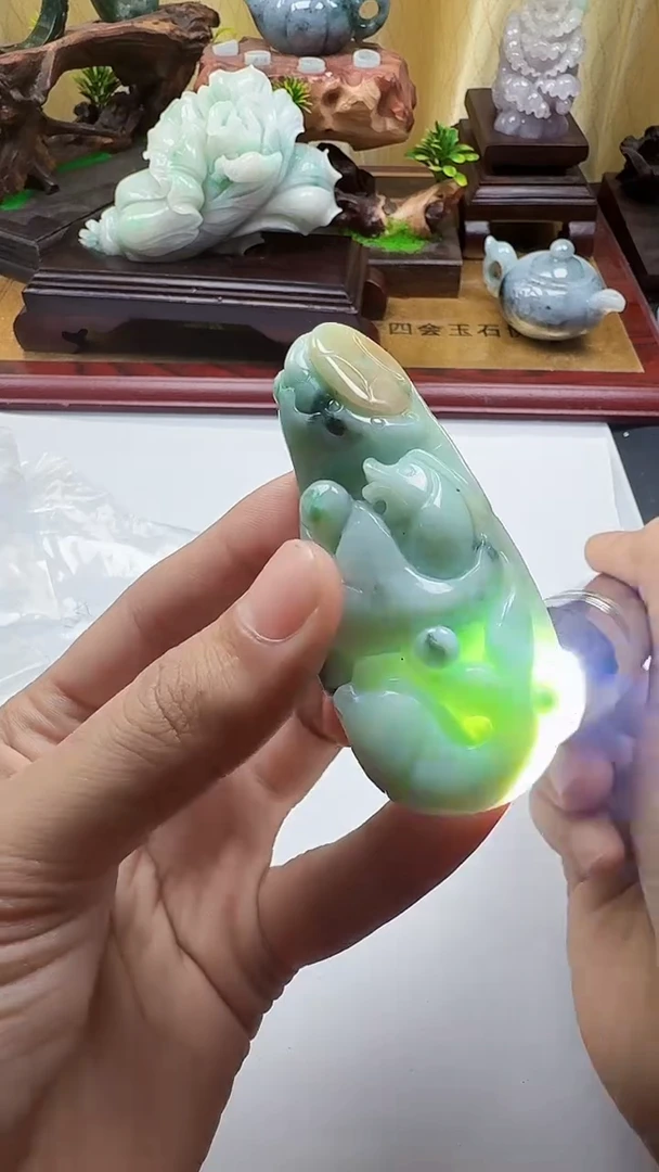 吊坠(不含链)未镶嵌翡翠1