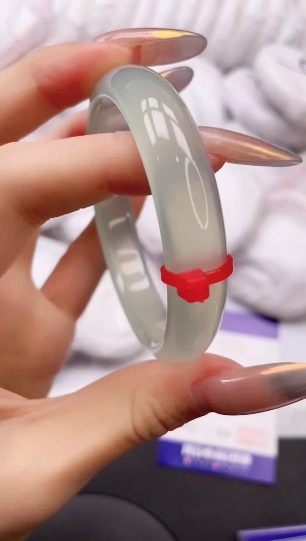 【闪购商品】石英质玉手镯未镶嵌5K434-54